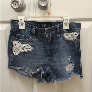 Hollister short